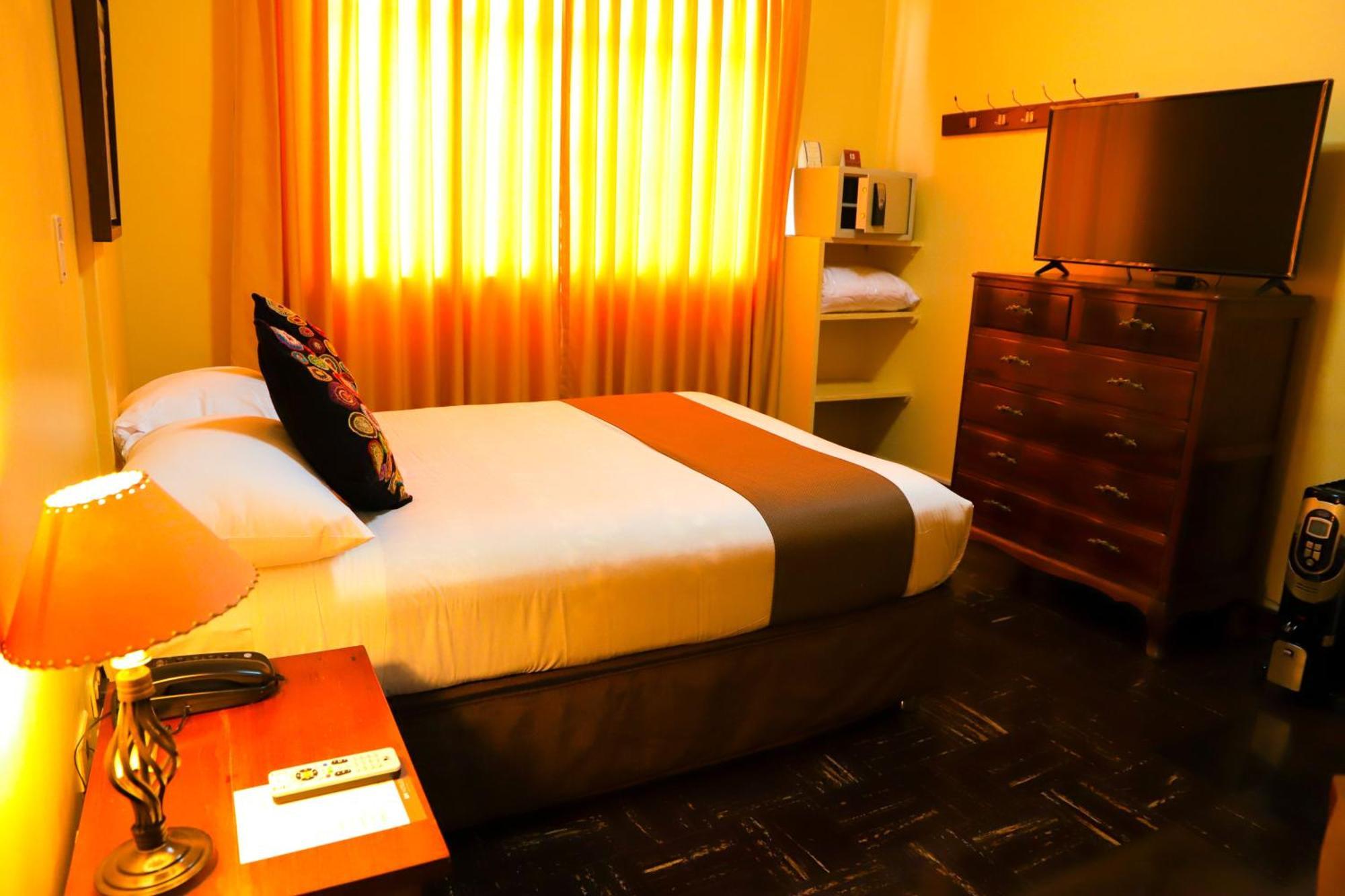 Dm Hoteles Аякучо Экстерьер фото
